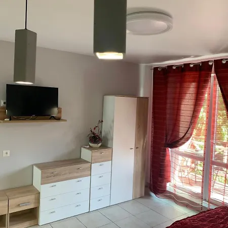Apartment маяк