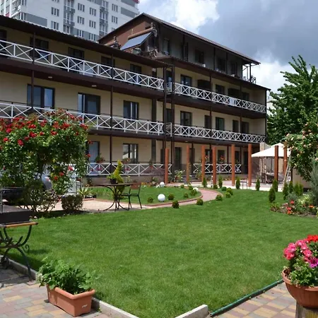 маяк Apartment *