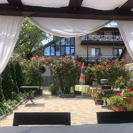 Apartment маяк